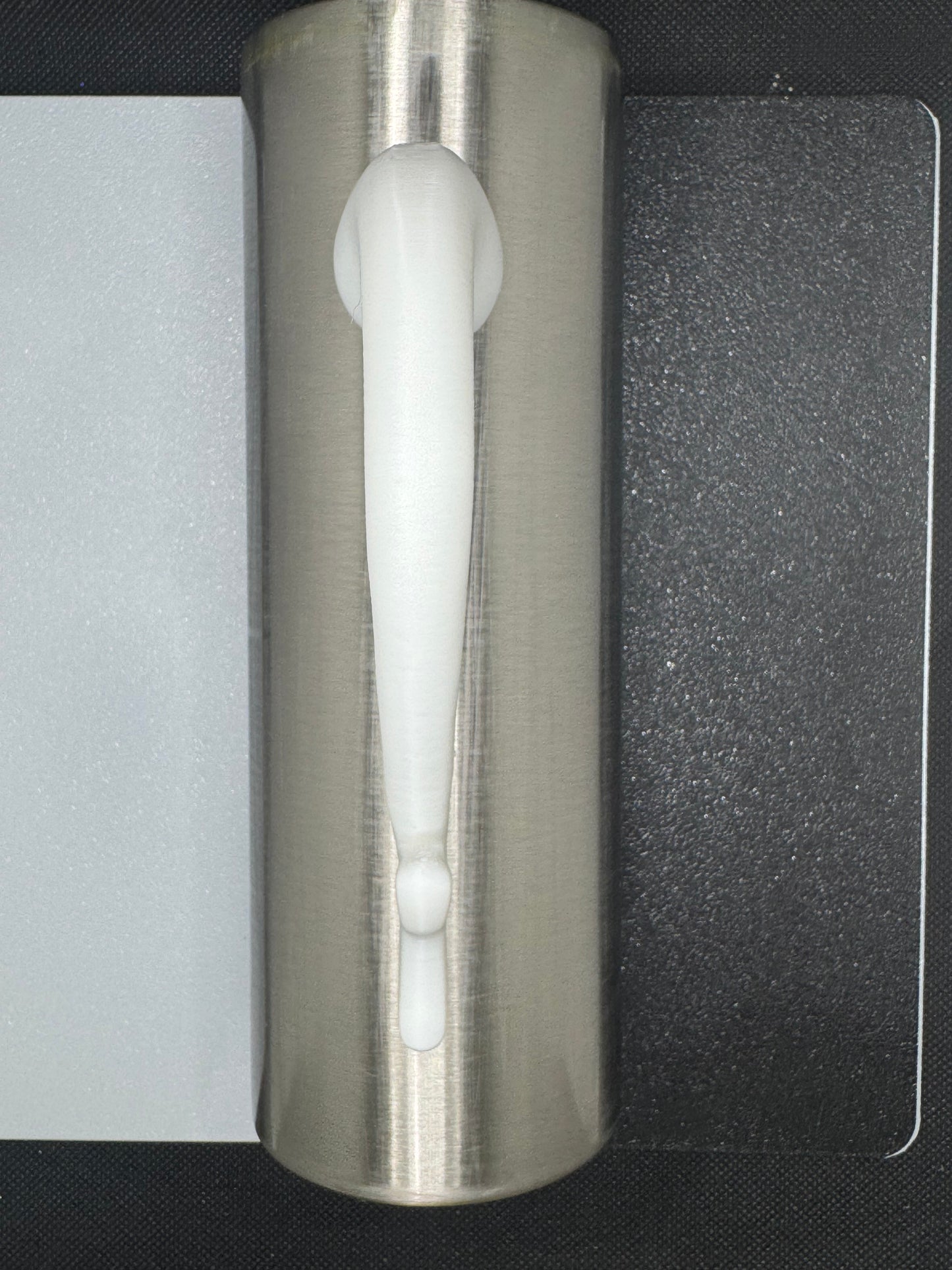 Devil tail handle